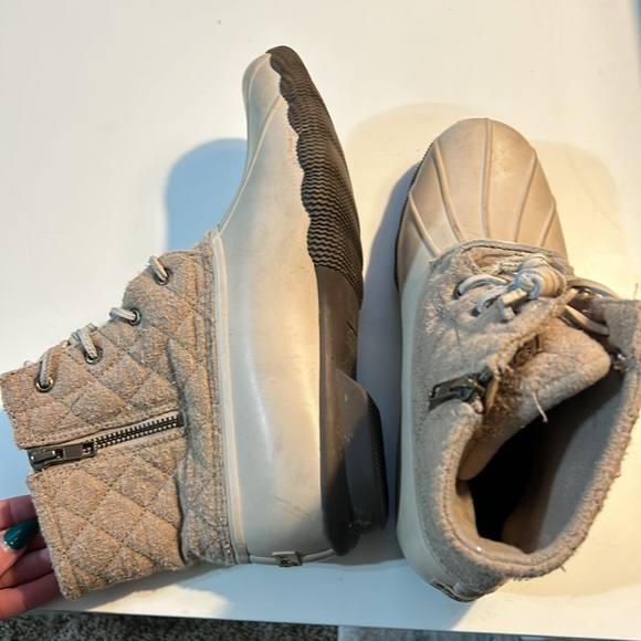 Tan sorry boots - size 9 W - Picture 3 of 4